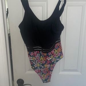 Bein swimsuit size xl